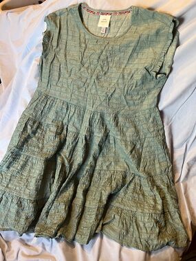 Knox Rose Sage Green Crinkle Tiered Midi Dress